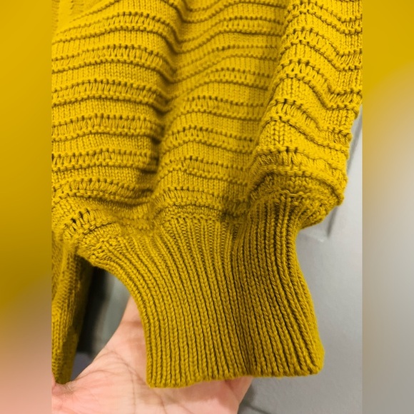 HAPPY NATURE BRAND MUSTARD PUFF SLEEVE SWEATER DRESS SIZE SMALL - Picture 5 of 11